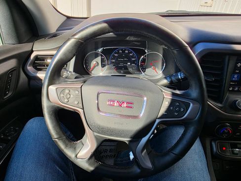 Used 2023 GMC Acadia AT4 w/ Technology Package AWD/4WD image 19