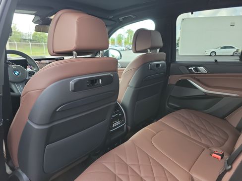 New 2026 BMW X5 xDrive40i w/ Executive Package AWD/4WD image 9