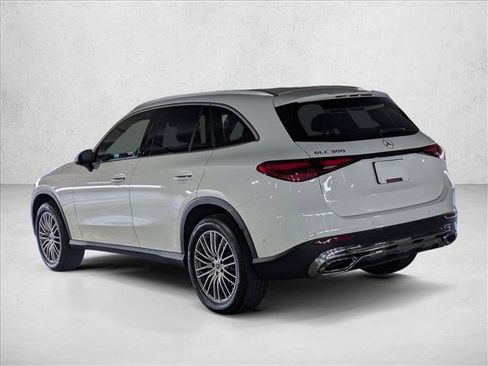 Certified 2026 Mercedes-Benz GLC 300 image 8