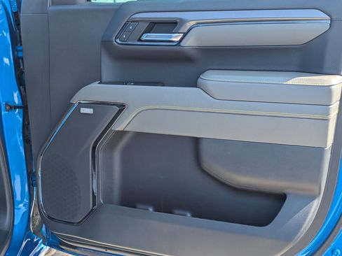 Certified 2023 Chevrolet Silverado 1500 ZR2 w/ Technology Package image 31