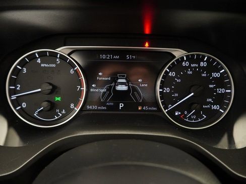 Used 2024 Nissan Rogue SV w/ SV Premium Package image 28