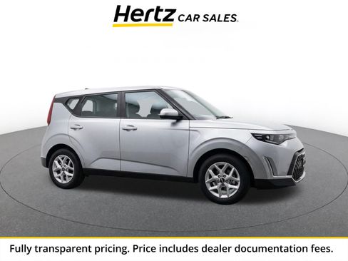 Used 2025 Kia Soul LX w/ LX Technology Package FWD image 1