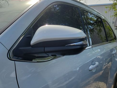 Certified 2018 Toyota Highlander Limited Platinum AWD/4WD image 5