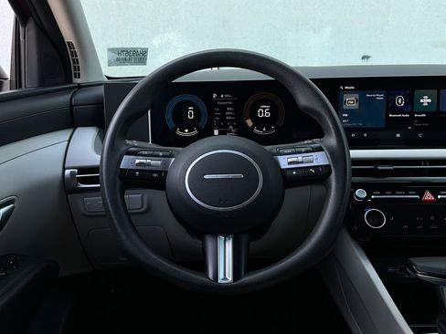 Used 2025 Hyundai Tucson SEL image 34