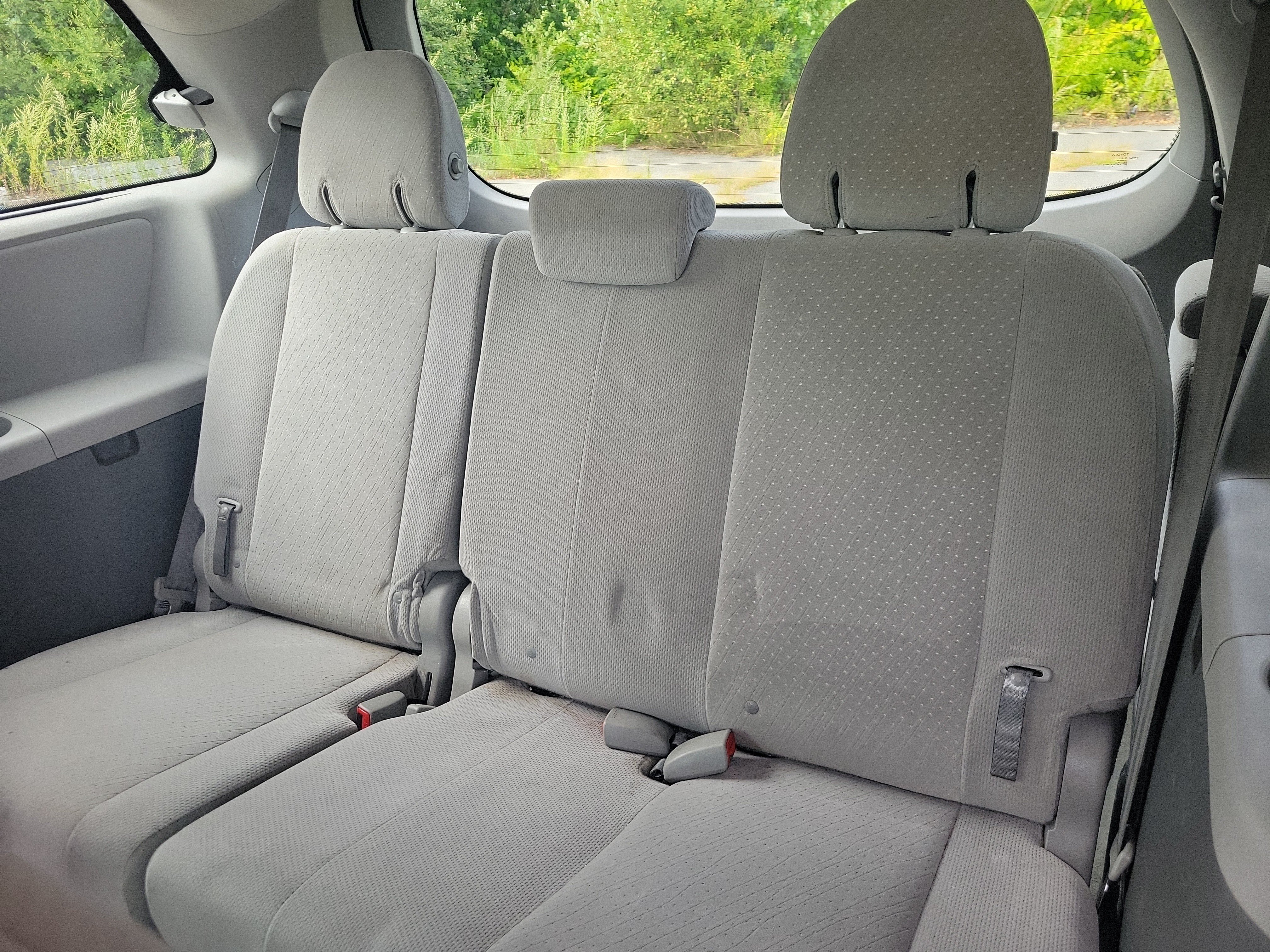 Used 2019 Toyota Sienna LE FWD image 17