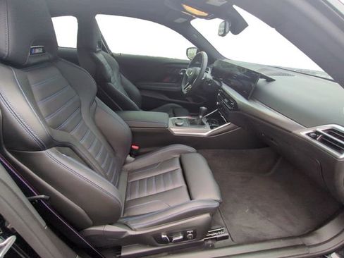 Used 2025 BMW M2 image 23