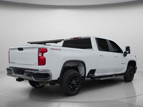 Used 2025 Chevrolet Silverado 2500 LT w/ Convenience Package image 7