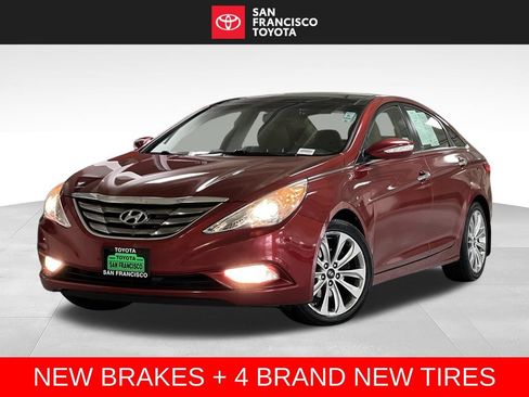 Used 2012 Hyundai Sonata Limited w/ Navigation Pkg FWD image 1
