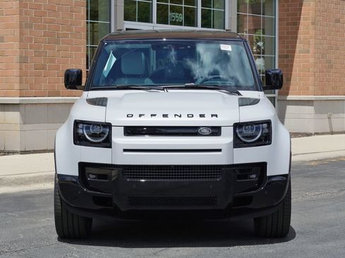 Used 2026 Land Rover Defender 110 X-Dynamic SE AWD/4WD image 4