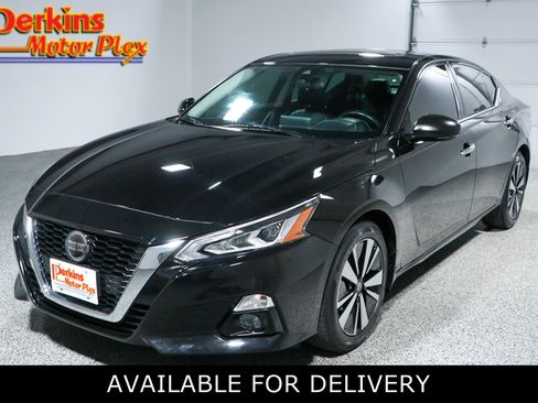 Used 2021 Nissan Altima 2.5 SL FWD image 1