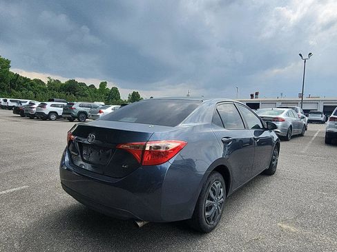 Used 2019 Toyota Corolla LE FWD image 5