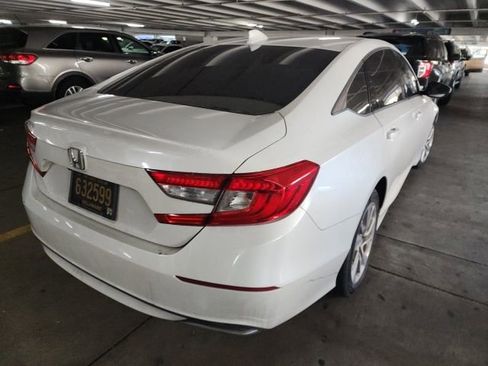 Used 2018 Honda Accord LX image 2