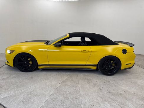 Used 2015 Ford Mustang Premium RWD image 26