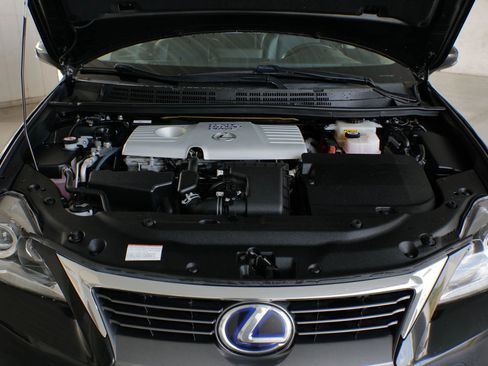 Used 2017 Lexus CT 200h image 32