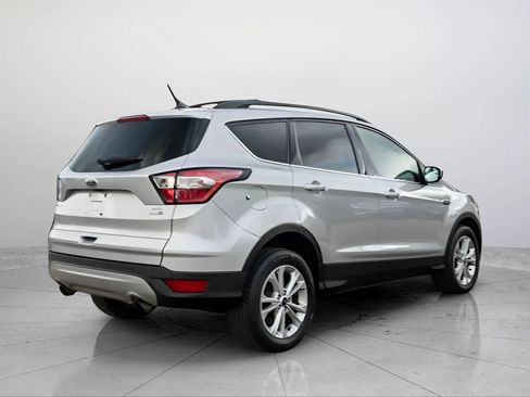 Used 2018 Ford Escape SEL image 9