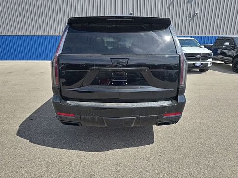 Used 2025 Cadillac Escalade Premium Luxury w/ Touring Package AWD/4WD image 5