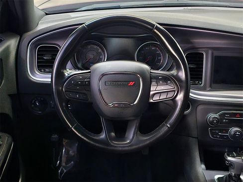 Used 2020 Dodge Charger SXT image 19