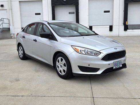 Used 2016 Ford Focus S FWD image 3