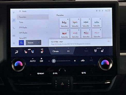 Used 2024 Lexus GX 550 image 11