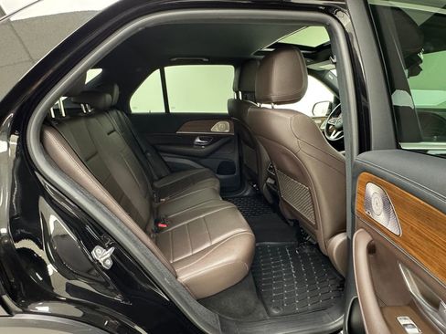 Used 2021 Mercedes-Benz GLE 450 4MATIC image 16