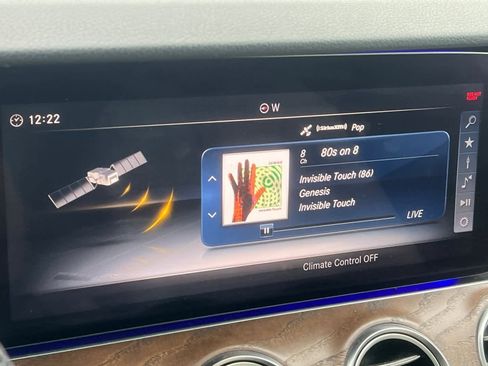 Used 2018 Mercedes-Benz E 300 image 18