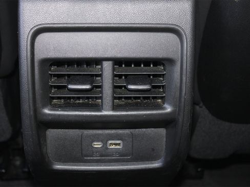 Used 2024 Cadillac XT4 Premium Luxury image 12