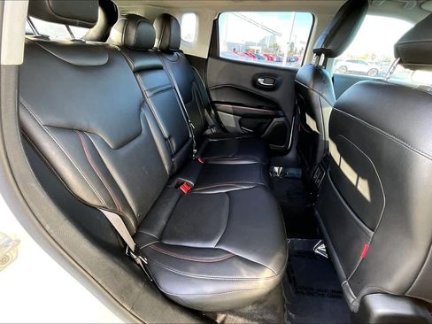 Used 2018 Jeep Compass Trailhawk w/ Leather Interior Group image 19