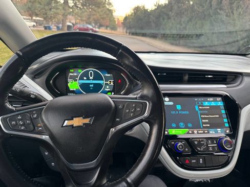 Used 2020 Chevrolet Bolt LT image 11