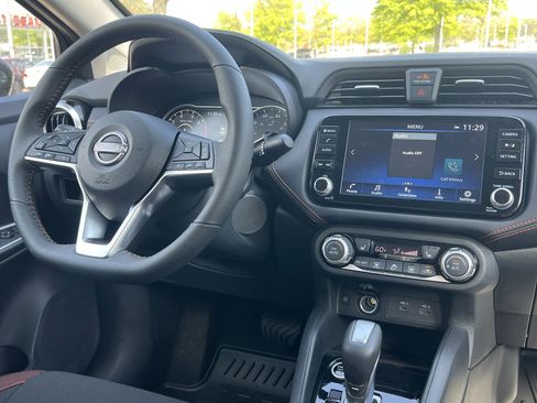 New 2025 Nissan Versa SR image 3