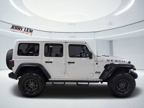 Used 2022 Jeep Wrangler Unlimited Sport w/ Xtreme Recon 35" Tire Package AWD/4WD image 2