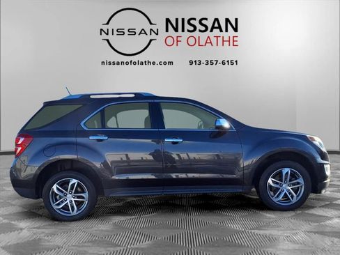 Used 2016 Chevrolet Equinox LTZ w/ Enhanced Convenience Package image 30