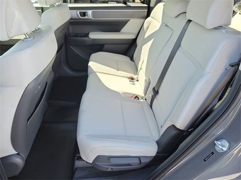 New 2026 Hyundai Santa Fe SE image 18