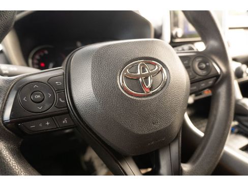 Used 2023 Toyota RAV4 LE FWD image 30