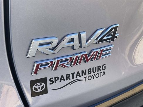 Used 2024 Toyota RAV4 XSE w/ Premium Package image 9