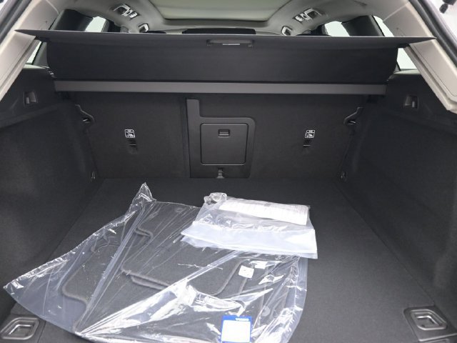 New 2026 Volvo XC60 B5 Core w/ Climate Package AWD/4WD image 31