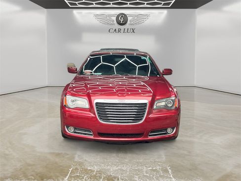 Used 2014 Chrysler 300 S image 8