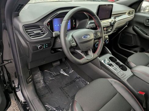 New 2026 Ford Escape ST-Line w/ Cold Weather Package image 18