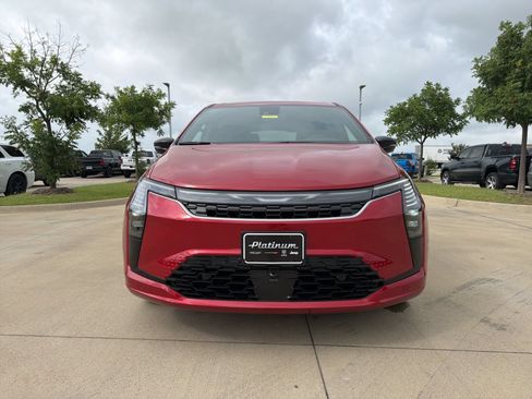 New 2027 Chrysler Pacifica Limited FWD image 9
