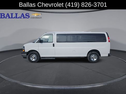 Used 2024 Chevrolet Express 3500 LT w/ LT Preferred Equipment Group image 5