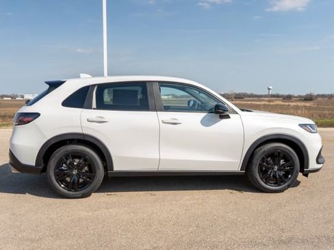 New 2026 Honda HR-V Sport image 8