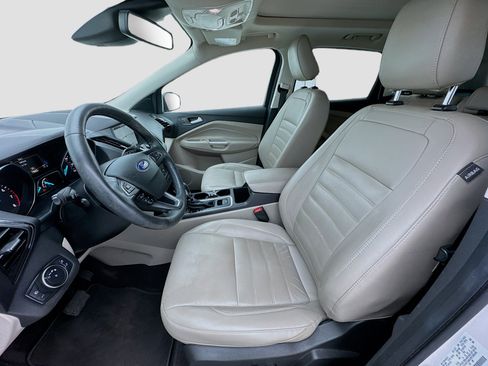 Used 2019 Ford Escape Titanium image 13