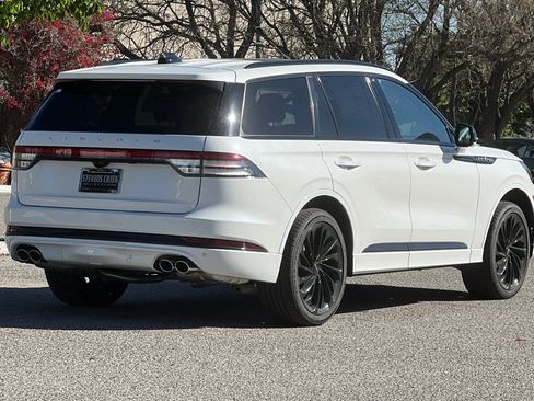 New 2026 Lincoln Aviator Reserve image 5