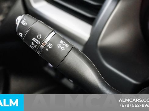 Used 2023 GMC Acadia SLT FWD image 30