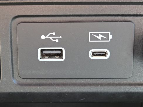Certified 2023 Honda Pilot LX image 5