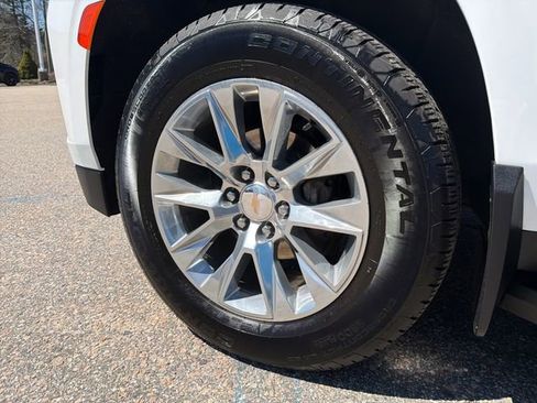 Certified 2022 Chevrolet Tahoe RST w/ Sport Performance Package AWD/4WD image 25
