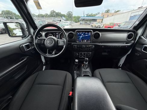 Used 2021 Jeep Wrangler Unlimited Sport w/ Sun And Sound Package AWD/4WD image 21