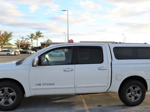 Used 2005 Nissan Titan SE w/ (W01) Utility Bed Pkg RWD image 2