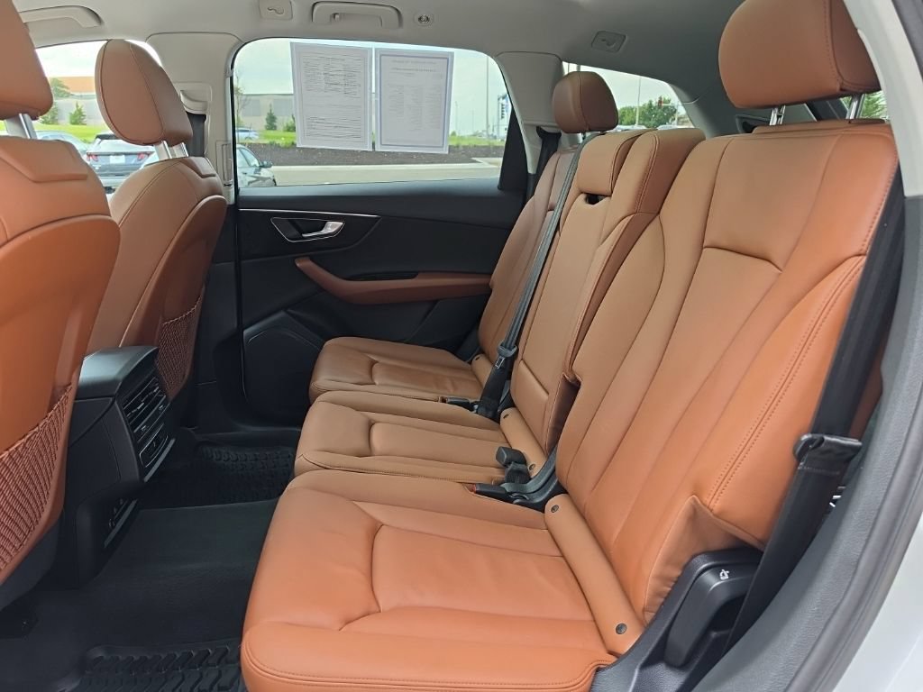 Used 2023 Audi Q7 3.0T Premium AWD/4WD image 19