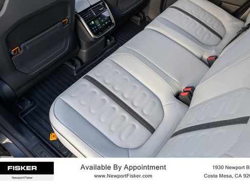 Used 2025 Rivian R1T Adventure image 18