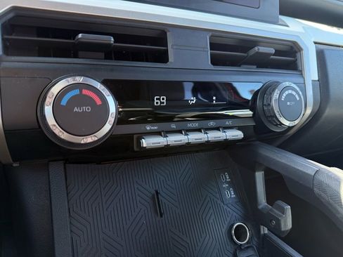 Used 2024 Toyota Tacoma TRD Off-Road image 18